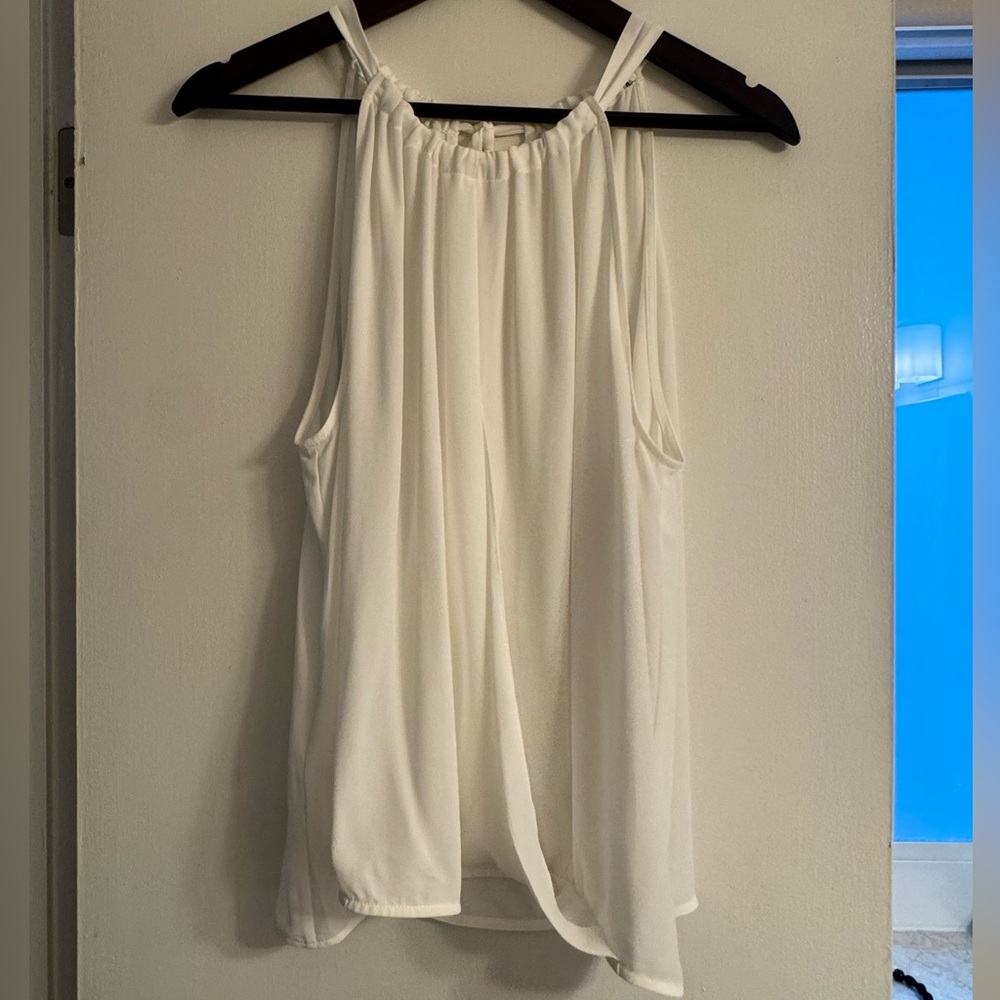Elegant White Sleeveless Blouse